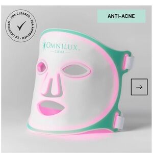 Omnilux Clear Anti-Acne LED Face Mask in White